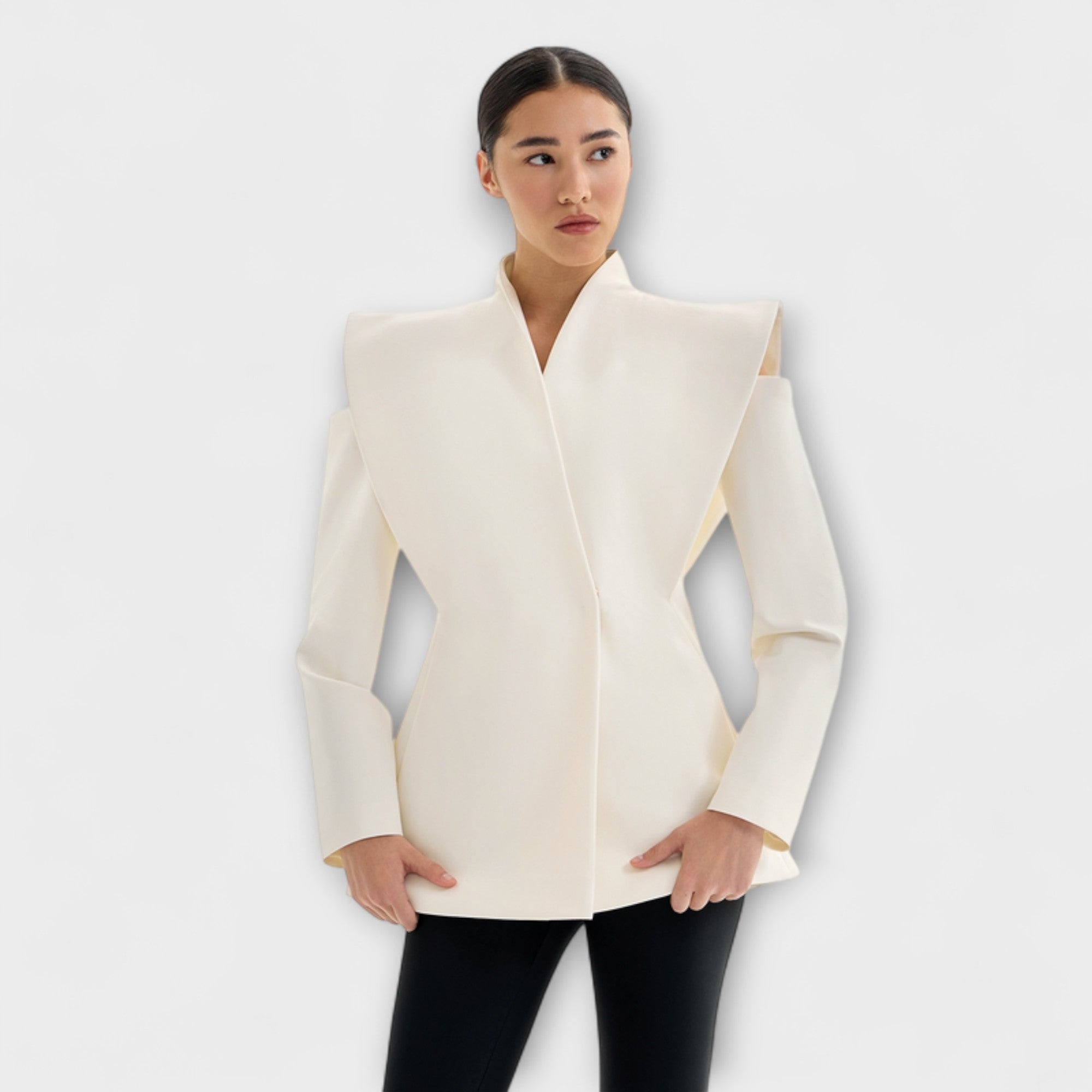 Sommerfeld™ | Valeria – Skulpturaler Schulterblazer
