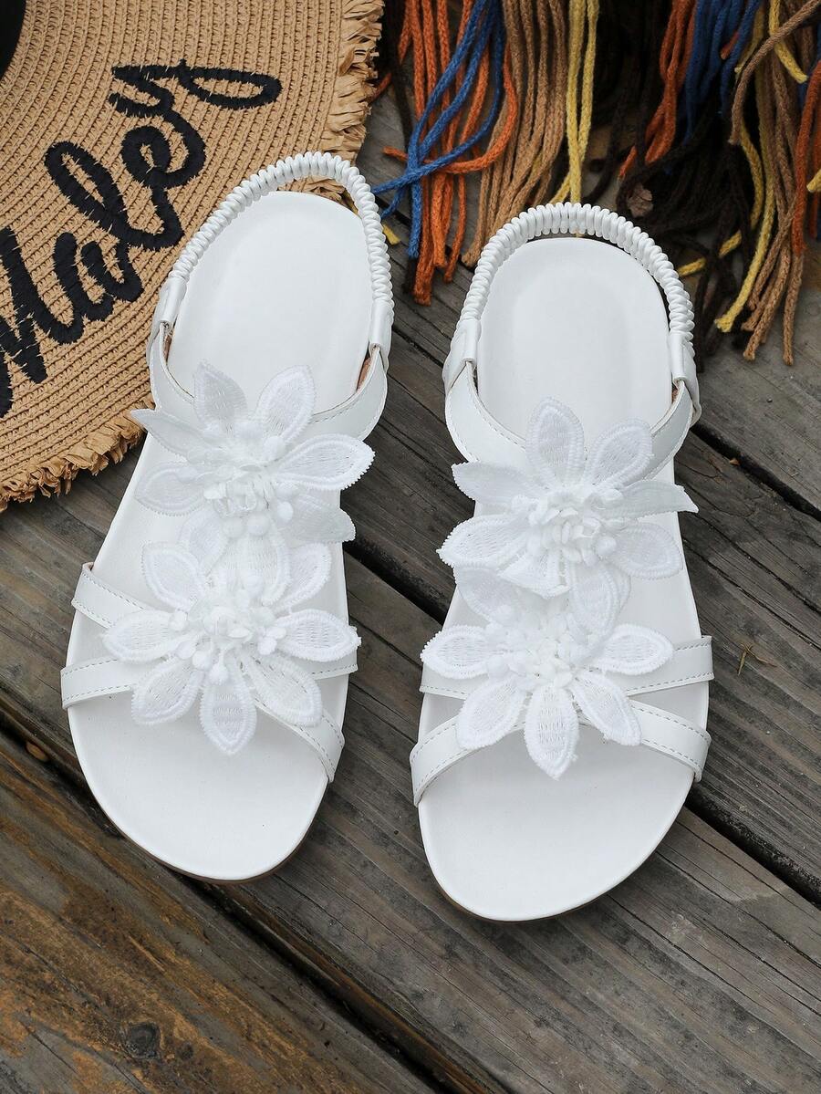 Waldoz Flora | Orthopädische Sandalen mit Blumenapplikation